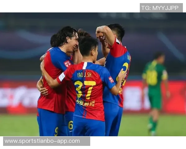 路易斯怒斥申花金畅回应经纪人夸大中超球队需求与高价要求