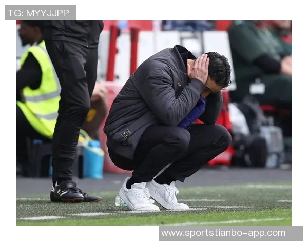 阿莫林更衣室遭孤立B费成为其坚定支持者与盟友