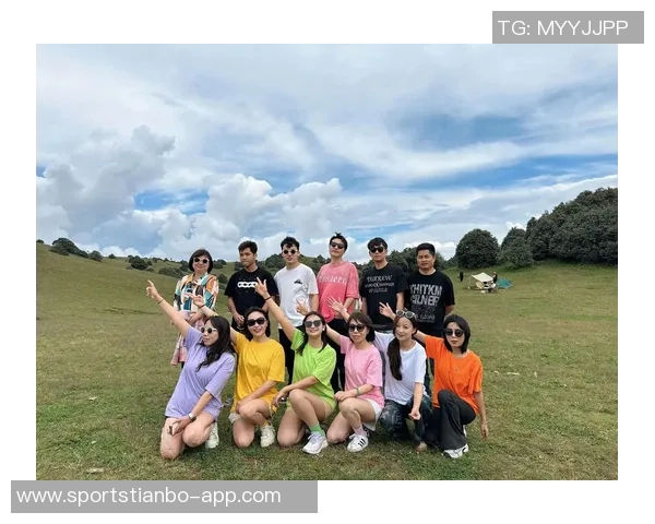 拜仁全队友谊赛后举行团建聚餐活动提升球队凝聚力